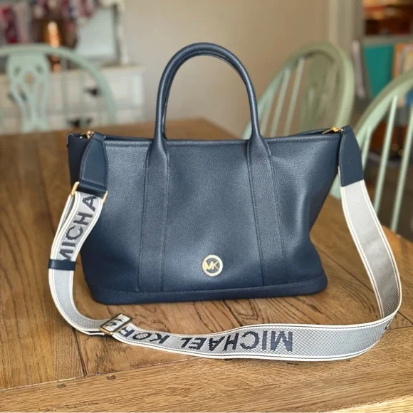 MICHAEL Michael Kors Medium Luisa Satchel in Navy - Picture 1 of 4